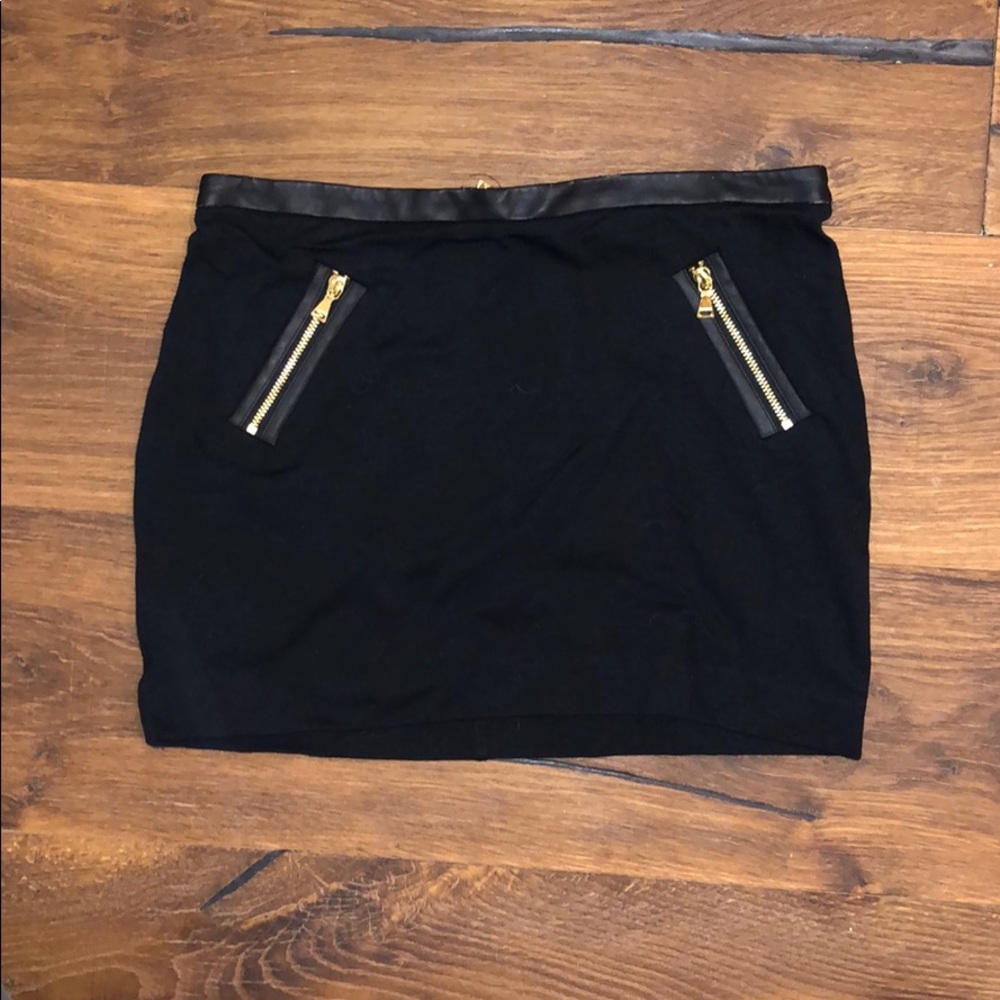 Black mini skirt
